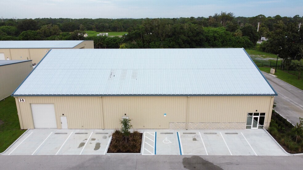 More Photos Of 5265 45th St, Vero Beach Unknown For Lease
