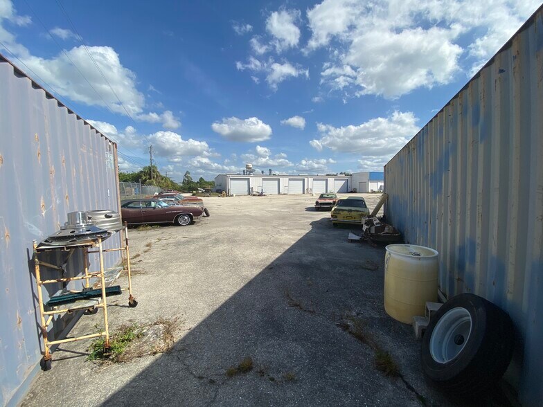 More Photos Of 23180 Harper Ave, Port Charlotte Service For Sale