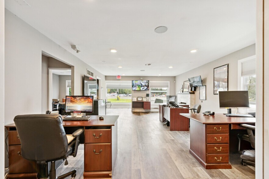 More Photos Of 620 State Highway 9, Freehold Freestanding For Sale