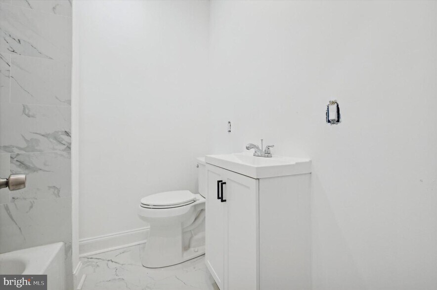 More Photos Of 2808 Germantown Ave, Philadelphia Storefront Retail Residential For Sale