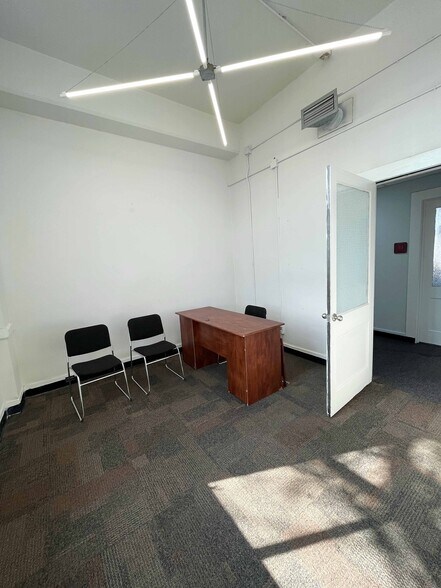 More Photos Of 1 55th Pl S, Birmingham Office For Lease