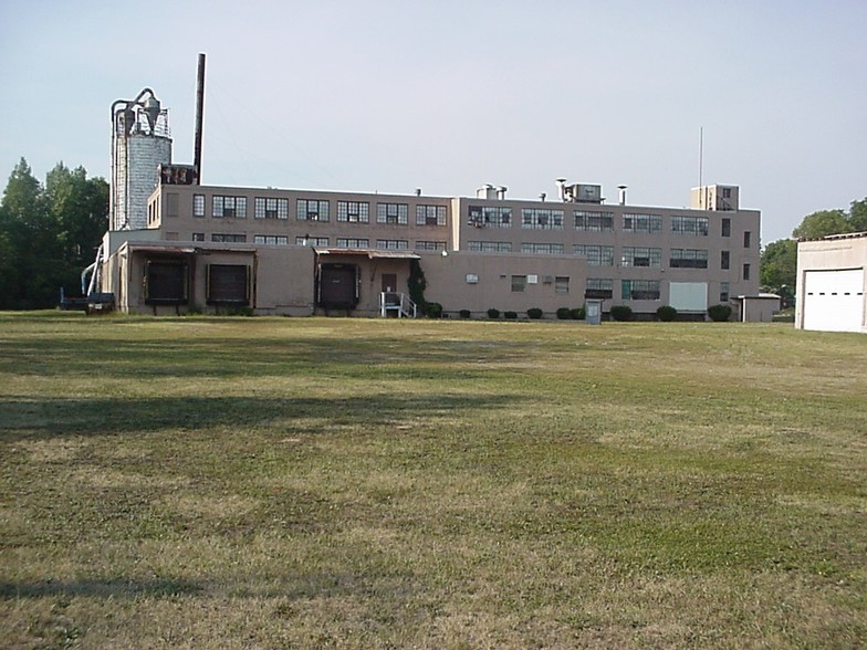 Primary Photo Of 36 Railroad Ave, Frewsburg Manufacturing For Sale