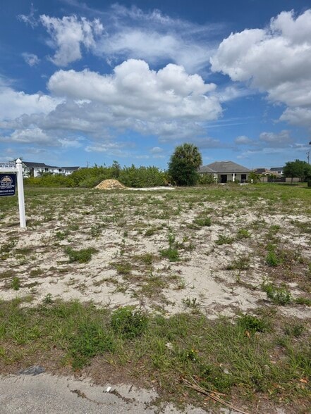 More Photos Of 1419 4th Terrace Ter, Cape Coral Land For Sale