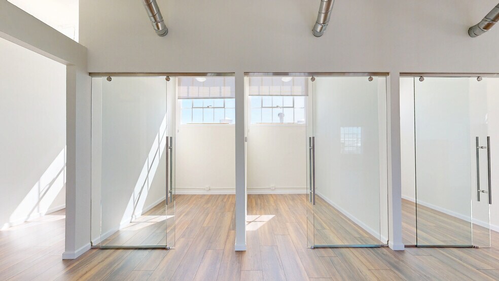 More Photos Of 1311-1425 63rd St, Emeryville Distribution For Lease