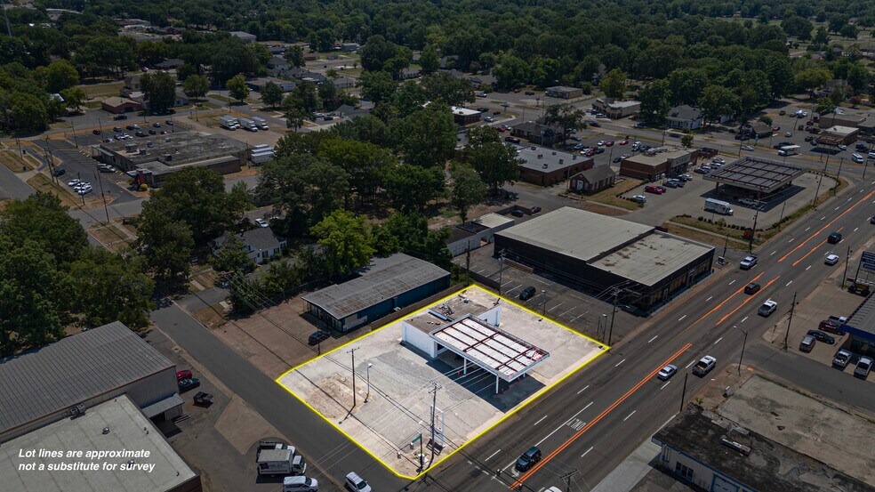 Primary Photo Of 203 S Arkansas Ave, Russellville Service Station For Sale