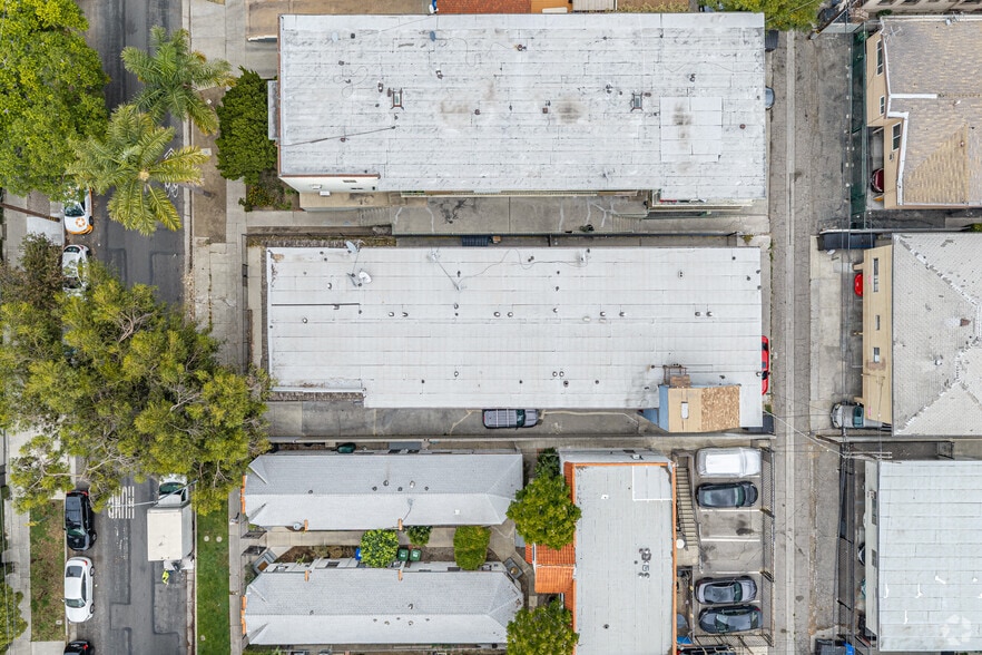 More Photos Of 5912 Willoughby Ave, Los Angeles Apartments For Sale