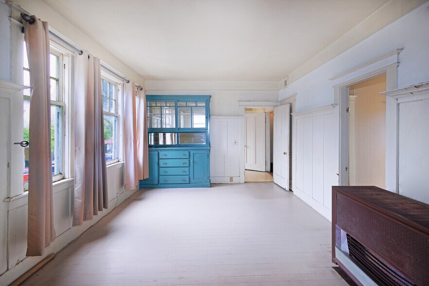 More Photos Of 535-539 Main St, Half Moon Bay Storefront Retail Residential For Sale