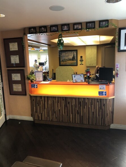 More Photos Of 1204 Cottonwood St, Woodland Office For Sale