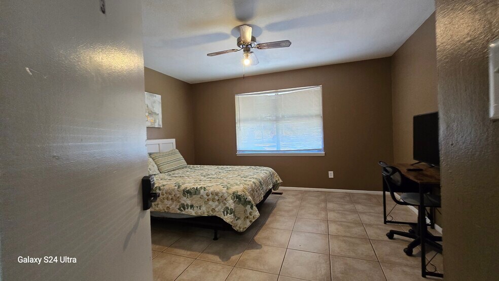 More Photos Of 1412-1418 Armstrong Ave, Knoxville Apartments For Sale