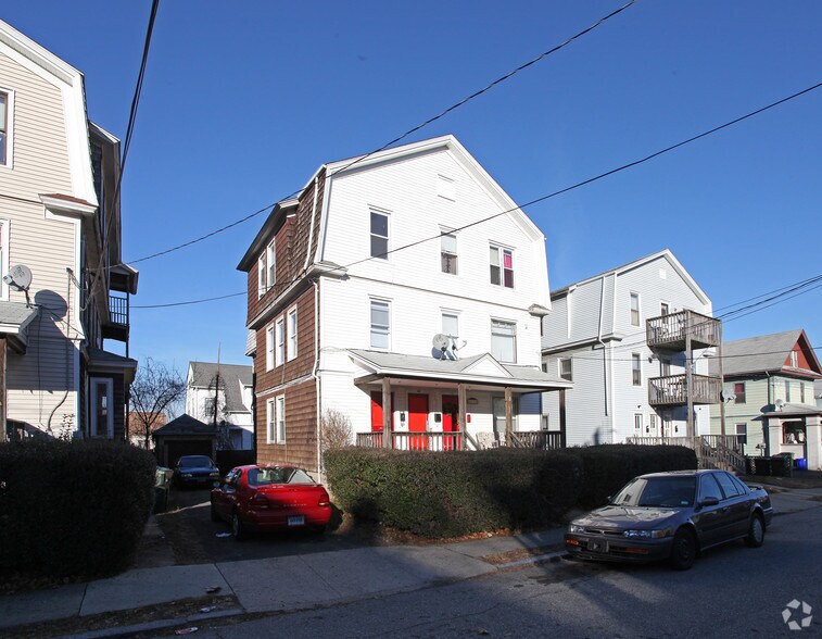 More Photos Of 41-51 Linden St, New London Apartments For Sale