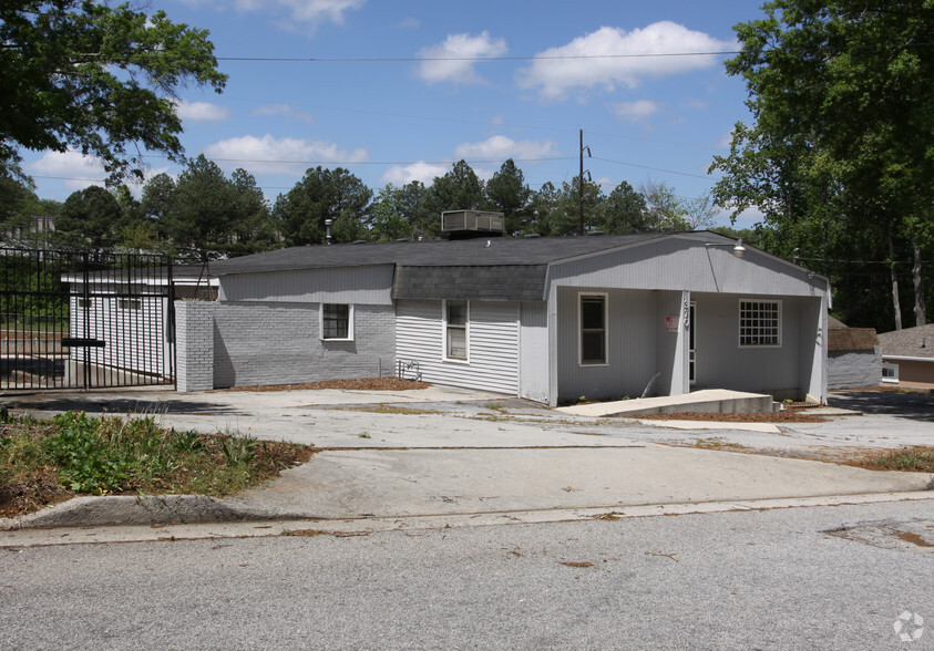 Primary Photo Of 370 Aldridge Ave, Scottdale Light Distribution For Sale