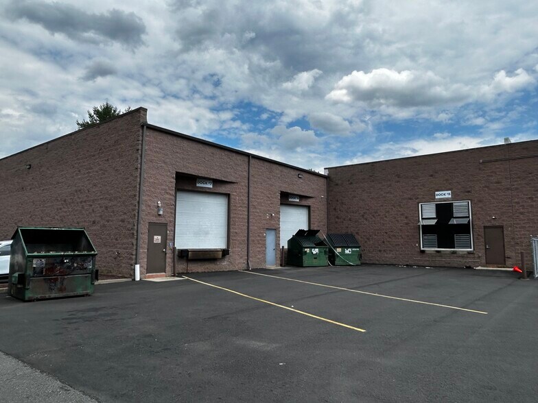 More Photos Of 14-16 Thomas J Rhodes Industrial Dr, Trenton Warehouse For Lease