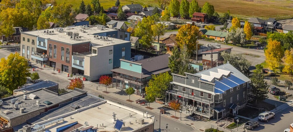 More Photos Of 609 Clinton St, Ridgway Apartments For Sale