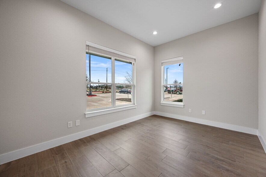 More Photos Of 2951 FM 1460, Georgetown Office For Sale