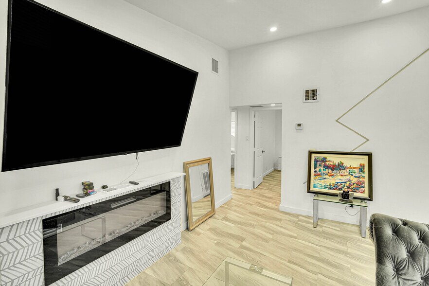 More Photos Of 41 William Rd, West Park Freestanding For Sale