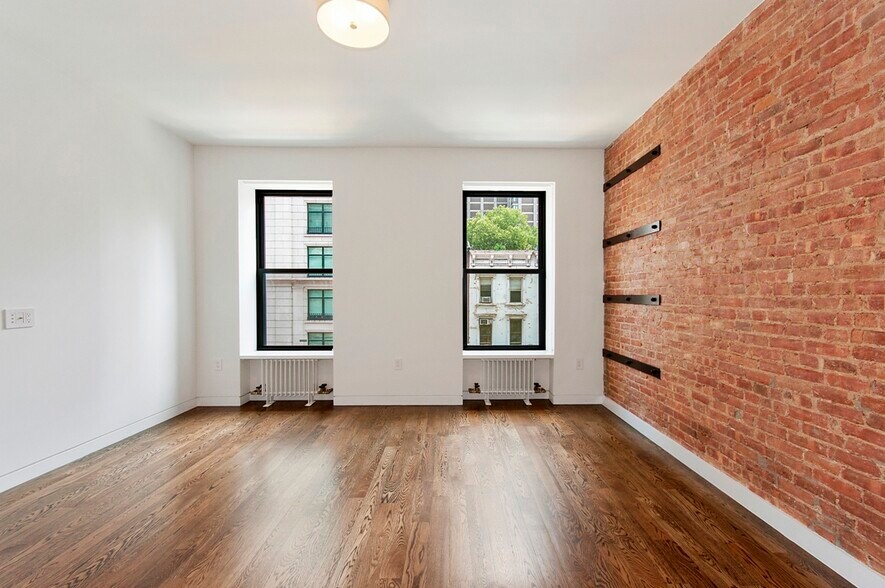 More Photos Of 860 Lexington Ave, New York Apartments For Sale