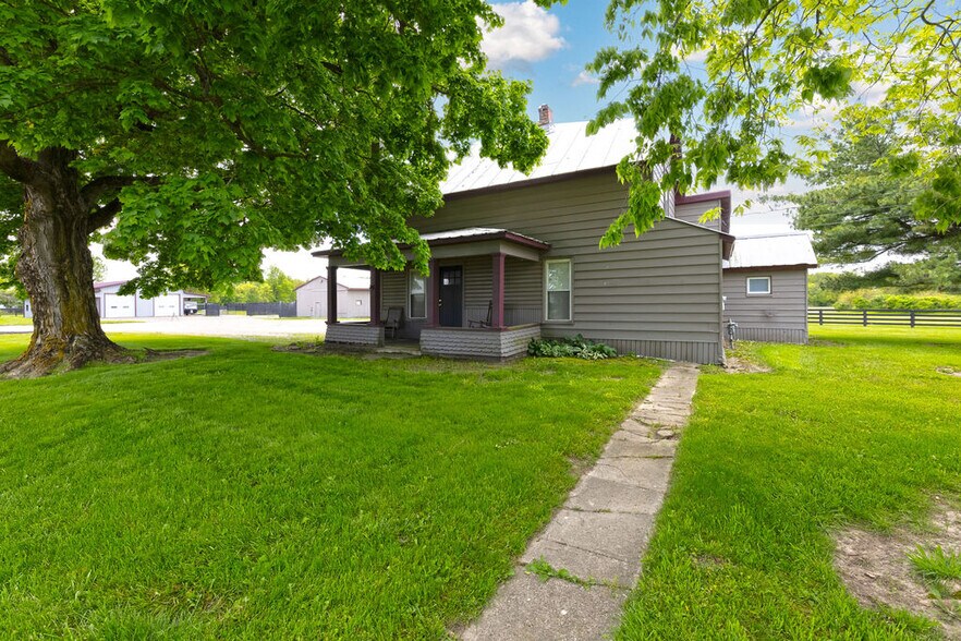 More Photos Of 9317 S Johnstown-Alexandria Rd, Johnstown Horse Stables For Sale