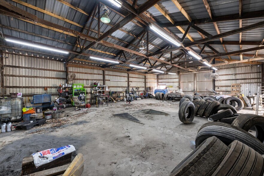 More Photos Of 16636 Bear Bayou Dr, Channelview Warehouse For Sale