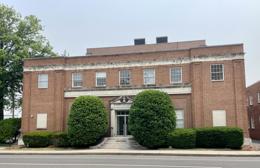 Primary Photo Of 9324 West St, Manassas Office For Lease