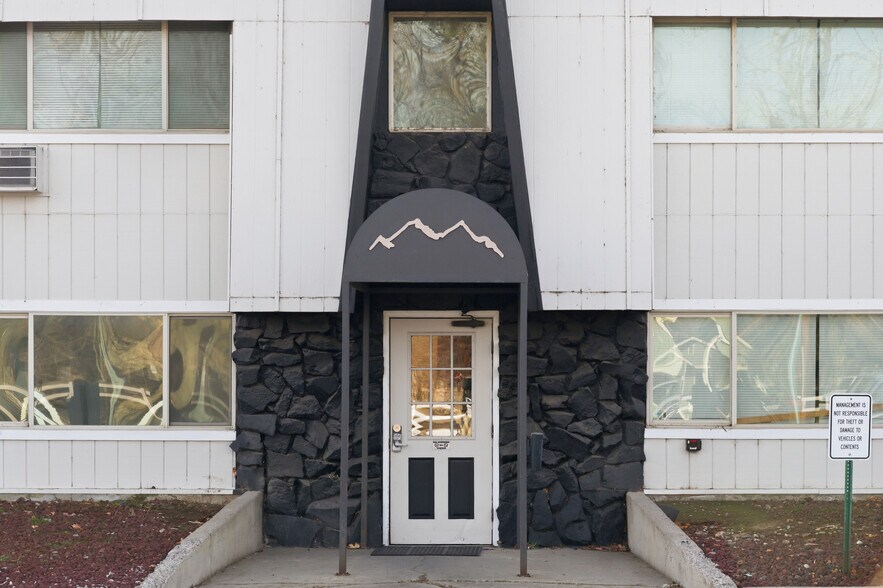 More Photos Of 1000 NE 3rd St, Prineville Apartments For Sale