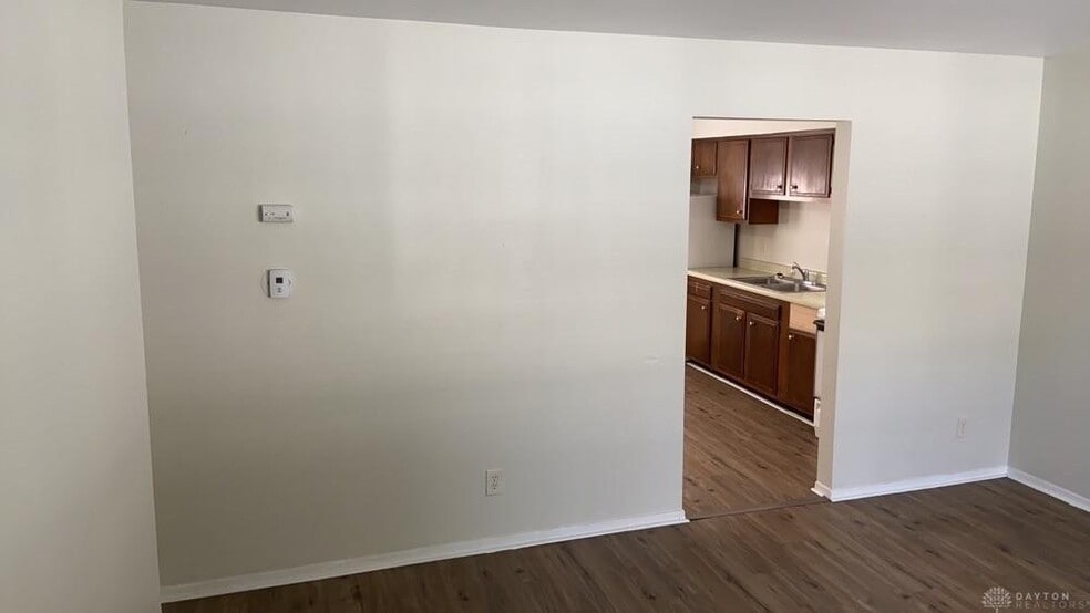 More Photos Of 3220 Illinois Ave, Middletown Apartments For Sale