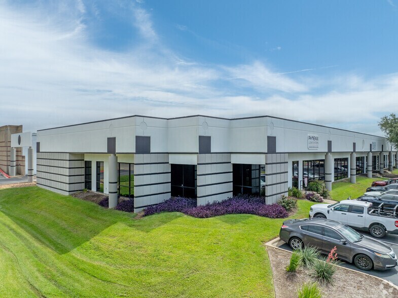 Primary Photo Of 2113 Wells Branch Pky, Austin Unknown For Lease
