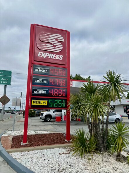 More Photos Of 1370 Camden Ave, Campbell Service Station For Sale