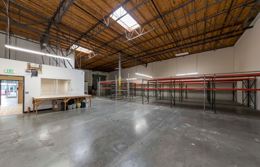 More Photos Of 1452 E Valencia Dr, Fullerton Warehouse For Sale