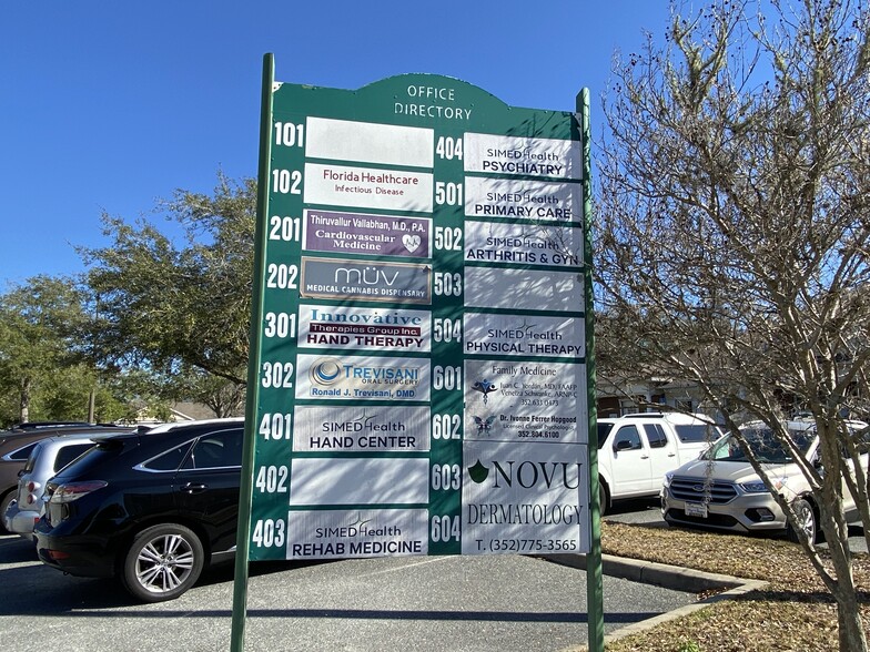 More Photos Of 929 N US Hwy 27/441, Lady Lake Medical For Lease