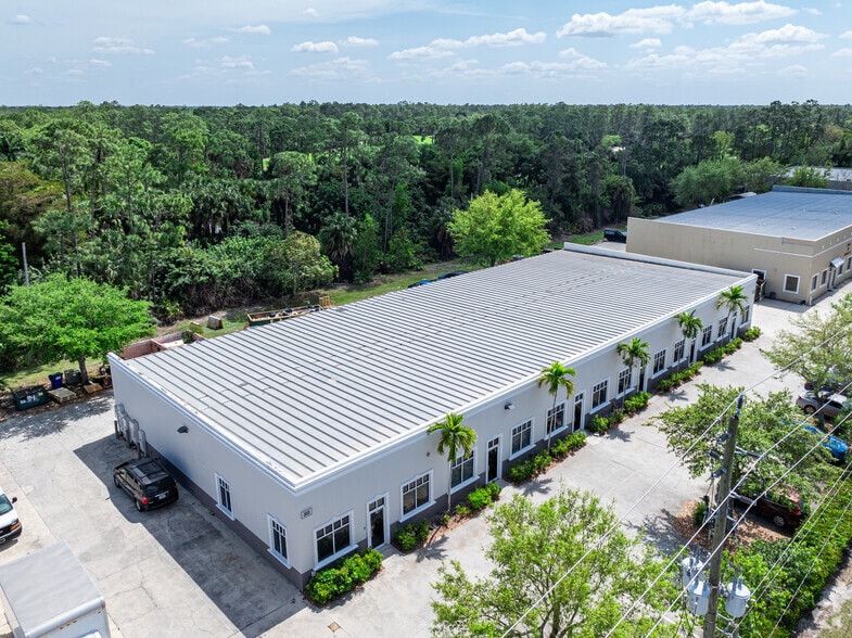 More Photos Of 28631 N Diesel Dr, Bonita Springs Light Manufacturing For Lease