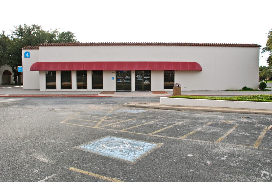 More Photos Of 3501 N Macarthur Blvd, Irving Medical For Sale