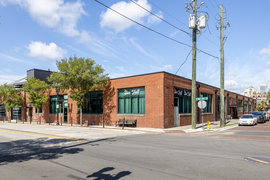 More Photos Of 929 E Bay St, Jacksonville Warehouse For Lease