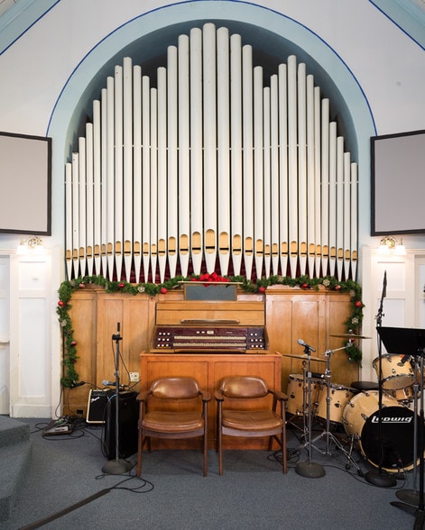 More Photos Of 305 W Columbia St, Farmington Religious Facility For Sale