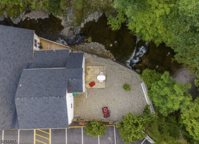 More Photos Of 1050 S State Route 23, Wantage Storefront Retail Residential For Sale