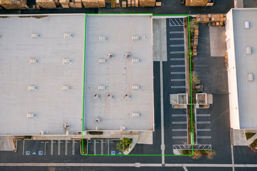 More Photos Of 6690 Doolittle Ave, Riverside Warehouse For Sale