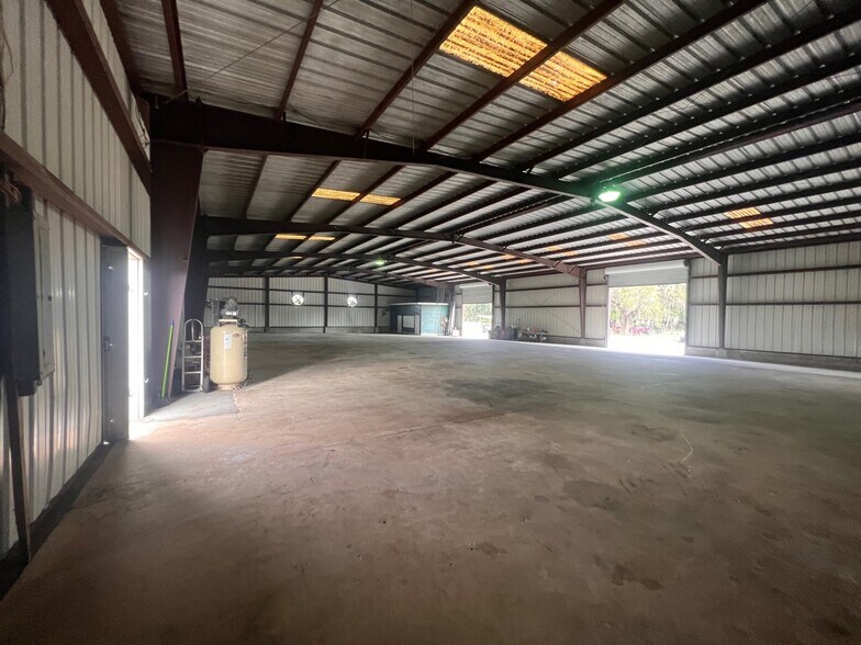 More Photos Of 17340 Parrish Grove, Dade City Industrial For Sale
