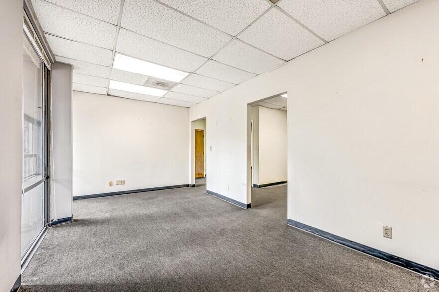 More Photos Of 1800 Water Pl SE, Atlanta Office For Sale
