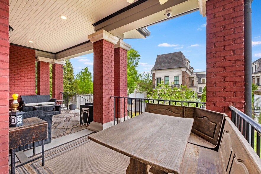 More Photos Of 1308 6th Ave N, Nashville Office Residential For Sale