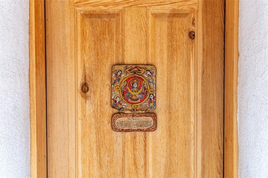 More Photos Of 18 Destierro Trail, Santa Fe Lodge Meeting Hall For Sale