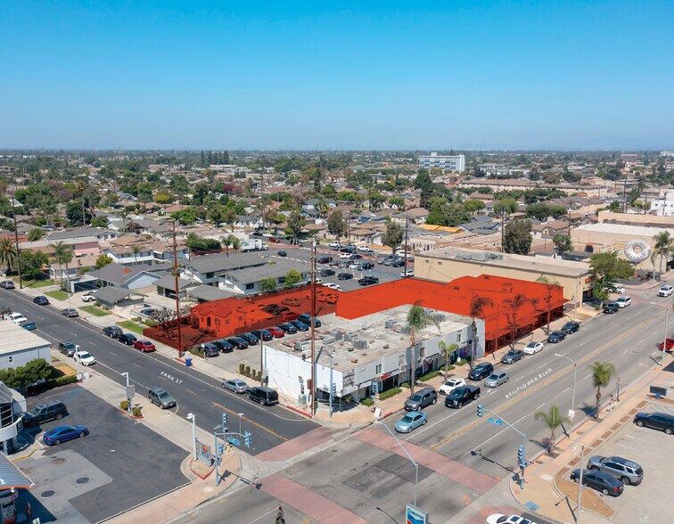 More Photos Of 17041-17047 Bellflower Blvd, Bellflower Storefront Retail Residential For Lease