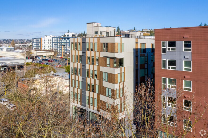 More Photos Of 3046 17th Ave W, Seattle Apartments For Lease