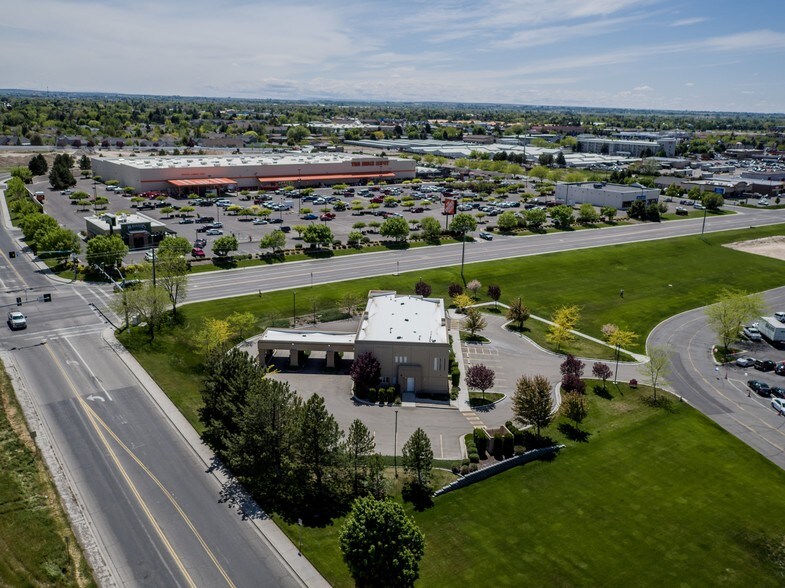 More Photos Of 1715 Pole Line Rd E, Twin Falls Bank For Sale