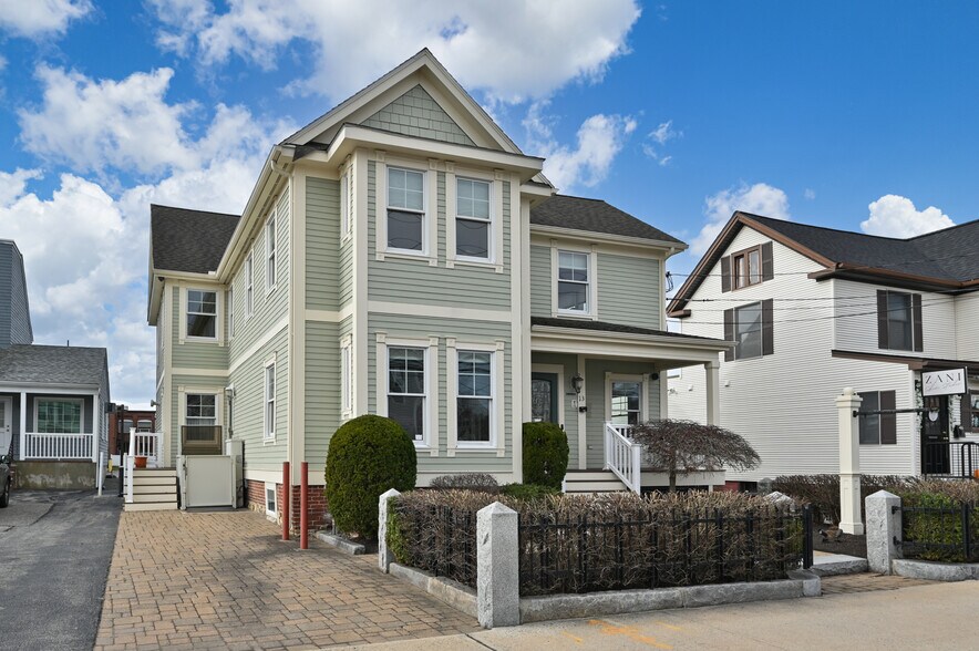 More Photos Of 13 Bartlet St, Andover Office For Lease