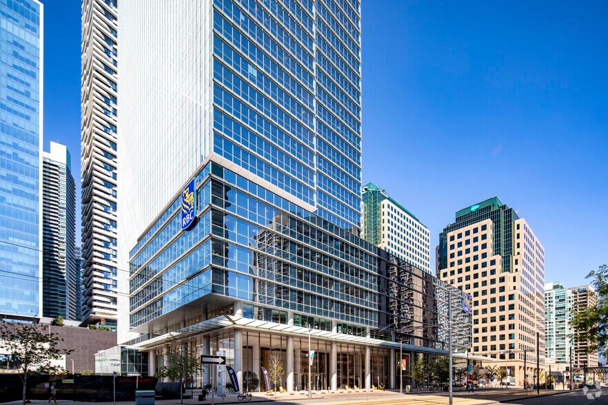 More Photos Of 88 Queens Quay W, Toronto Office For Lease
