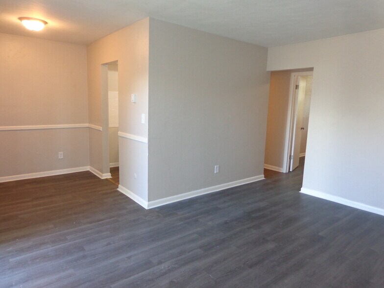 More Photos Of 5537 Iowa Ave, Norfolk Apartments For Sale