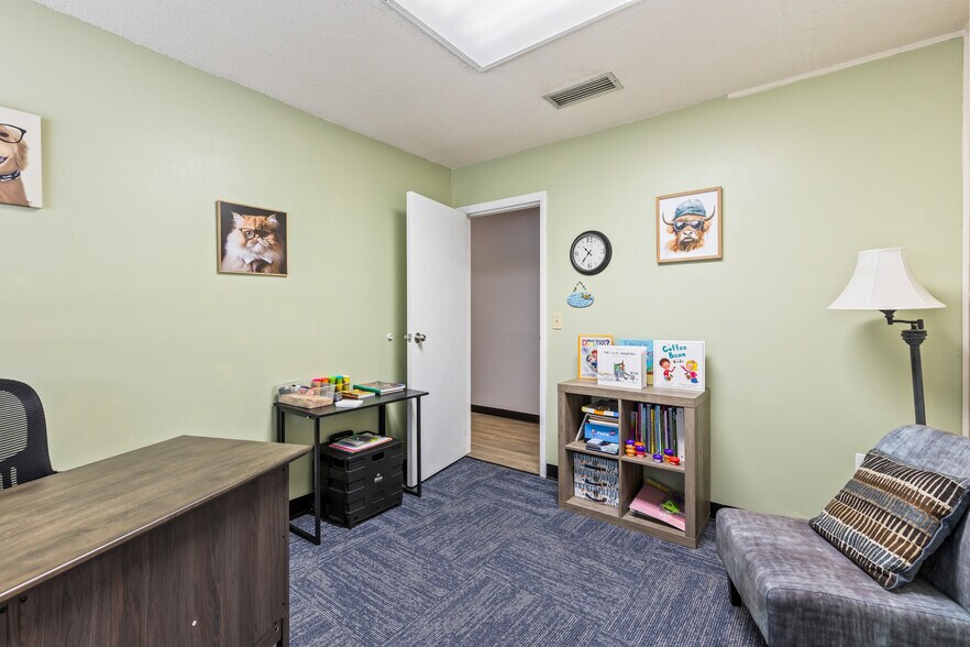 More Photos Of 260 S Marion Ave, Lake City Medical For Lease