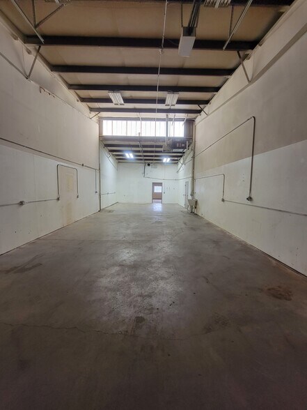 More Photos Of 310 S 25th St, Colorado Springs Light Distribution For Lease