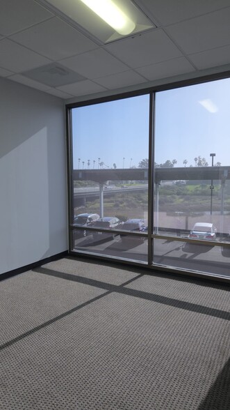 More Photos Of 22 W 35th St, National City Medical For Lease