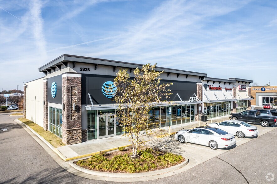 More Photos Of 2747-2769 Wolfcreek Pky, Memphis Unknown For Lease