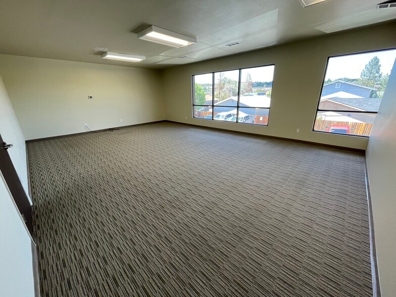 More Photos Of 1855 Sullivan Ln, Sparks Office Residential For Lease